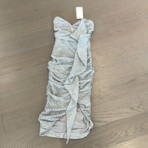 Fun NWT silver strapless sequin Lavish Alice cocktail dress